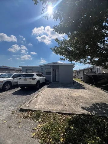 1711 Thomas Street Hollywood FL 33020