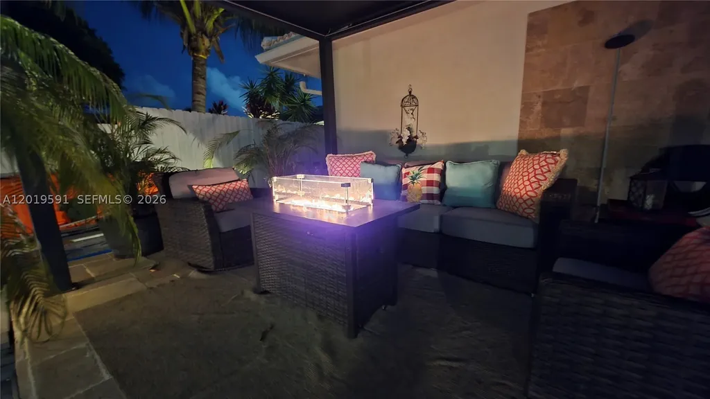 1465 NE 53rd Street Fort Lauderdale FL 33334