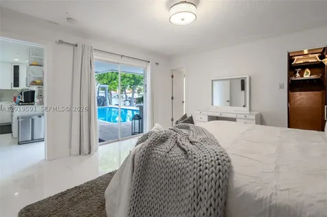 1465 NE 53rd Street Fort Lauderdale FL 33334