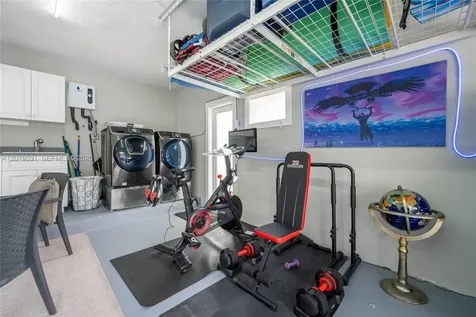 1465 NE 53rd Street Fort Lauderdale FL 33334