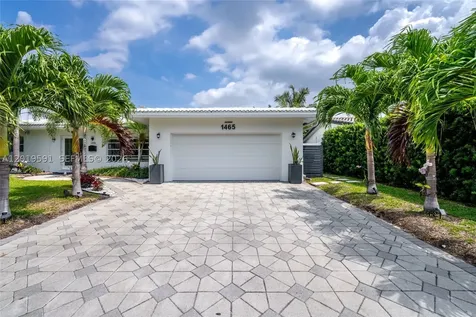1465 NE 53rd Street Fort Lauderdale FL 33334