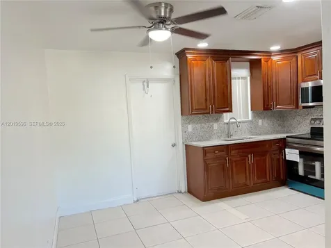 1826 N 22nd Avenue Hollywood FL 33020