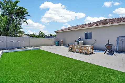 32204 SW 205th Avenue Homestead FL 33030