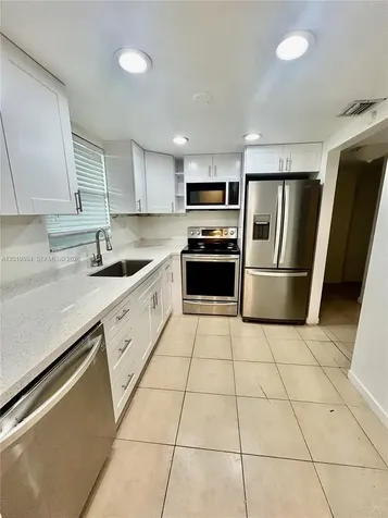 9375 Fontainebleau Boulevard Miami FL 33172