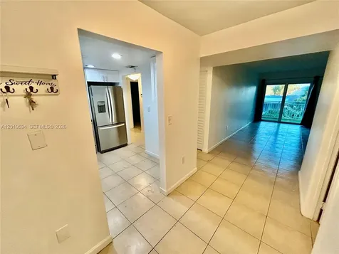 9375 Fontainebleau Boulevard Miami FL 33172