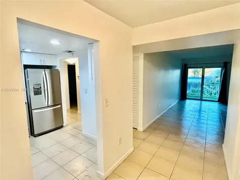 9375 Fontainebleau Boulevard Miami FL 33172