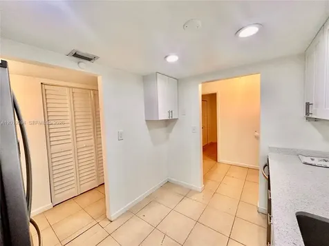 9375 Fontainebleau Boulevard Miami FL 33172