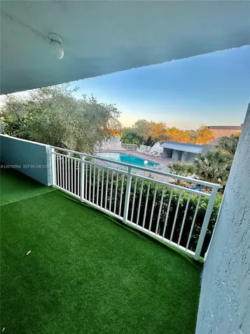 9375 Fontainebleau Boulevard Miami FL 33172