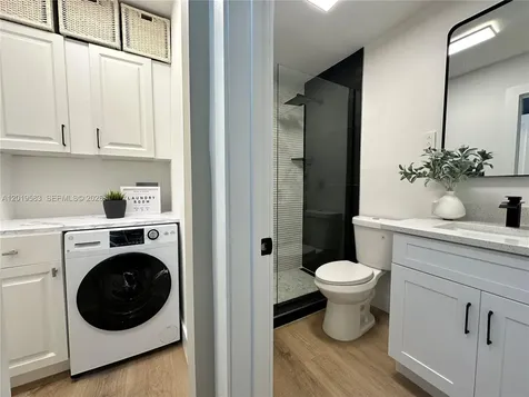 1471 NE 170th Street North Miami Beach FL 33162