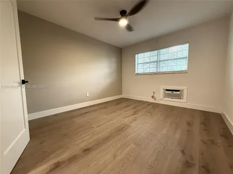 1471 NE 170th Street North Miami Beach FL 33162
