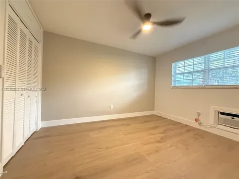 1471 NE 170th Street North Miami Beach FL 33162