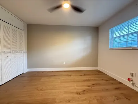 1471 NE 170th Street North Miami Beach FL 33162