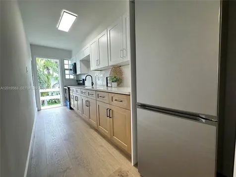 1471 NE 170th Street North Miami Beach FL 33162