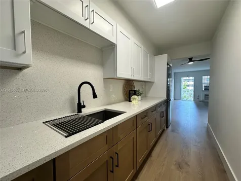 1471 NE 170th Street North Miami Beach FL 33162