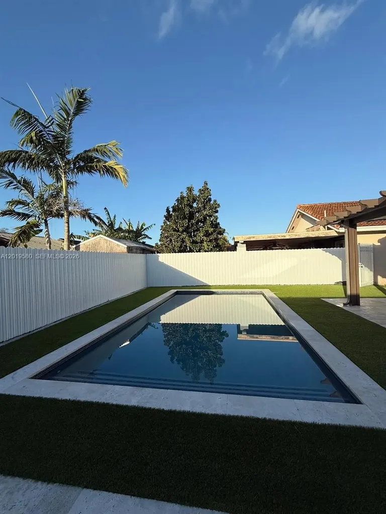 13818 SW 157th Terrace Miami FL 33177