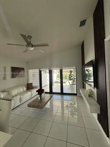 13818 SW 157th Terrace Miami FL 33177
