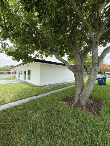 20211 NW 42nd Avenue Miami Gardens FL 33055