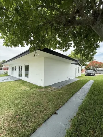 20211 NW 42nd Avenue Miami Gardens FL 33055