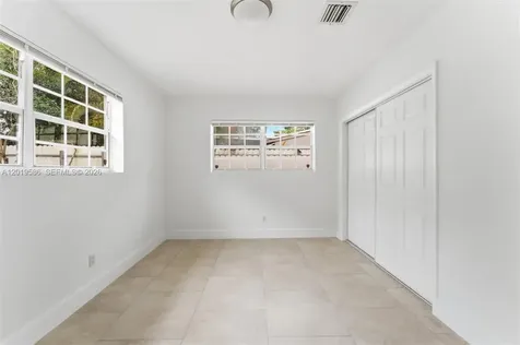 14731 NE 8th Court Miami FL 33161