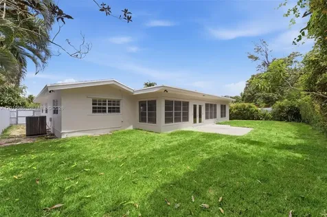 14731 NE 8th Court Miami FL 33161