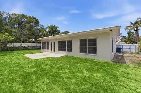 14731 NE 8th Court Miami FL 33161