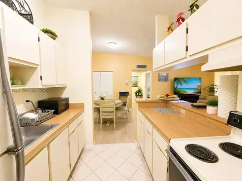 7837 Ashmont Circle Tamarac FL 33321