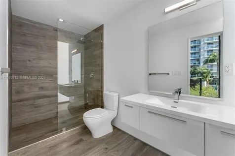 1525 Bay Road Miami Beach FL 33139