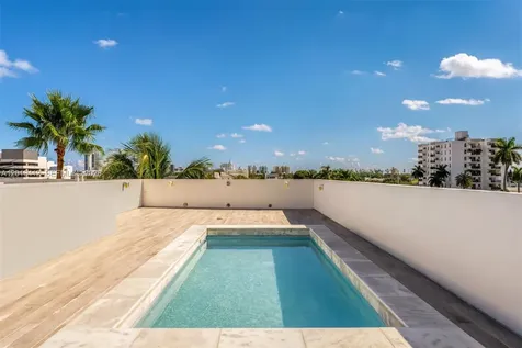 1525 Bay Road Miami Beach FL 33139