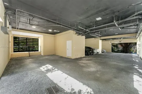 1525 Bay Road Miami Beach FL 33139