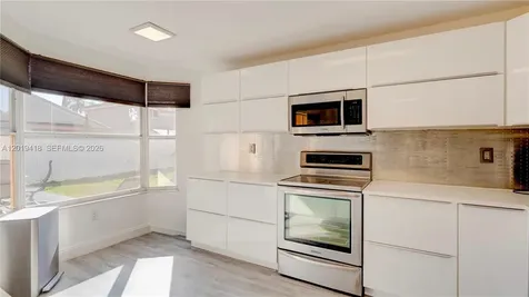 19141 NW 12th Street Pembroke Pines FL 33029