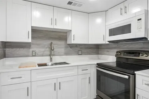 13455 SW 9th Court Pembroke Pines FL 33027