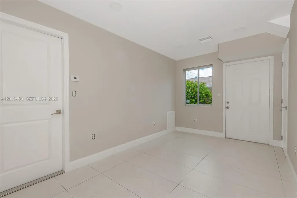 811-817 NW 3rd Avenue Fort Lauderdale FL 33311