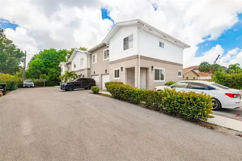 811-817 NW 3rd Avenue Fort Lauderdale FL 33311