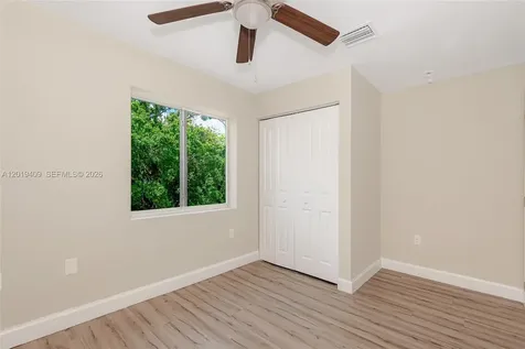 811-817 NW 3rd Avenue Fort Lauderdale FL 33311