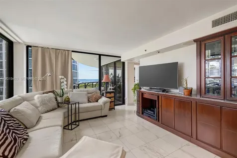 2843 S Bayshore Drive Miami FL 33133