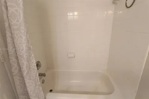 21308 SW 87 Place Cutler Bay FL 33189
