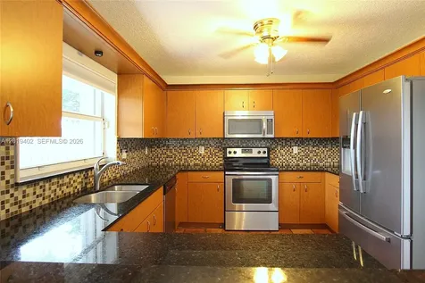 21308 SW 87 Place Cutler Bay FL 33189