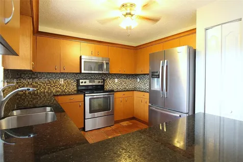 21308 SW 87 Place Cutler Bay FL 33189