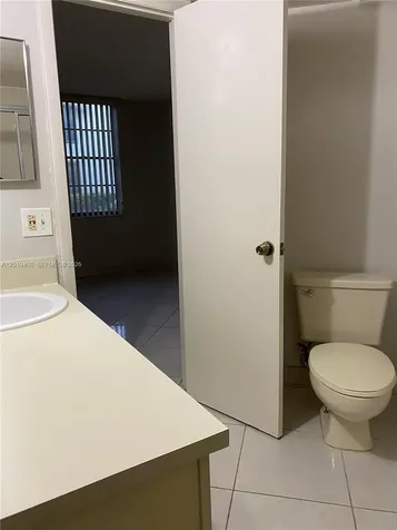 210 Lake Pointe Drive Oakland Park FL 33309