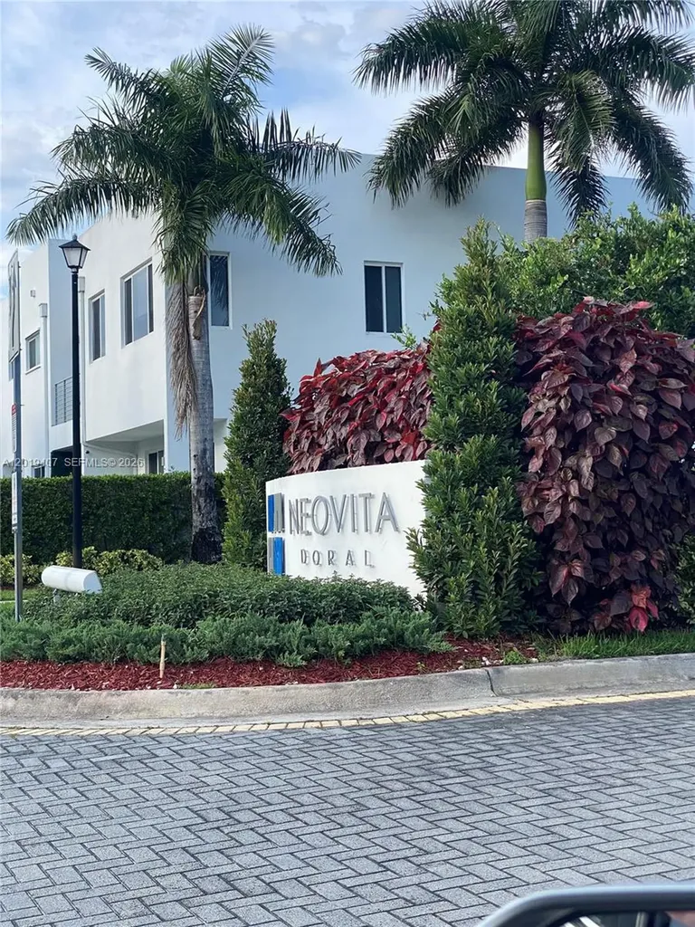 10241 NW 71st Terrace Doral FL 33178
