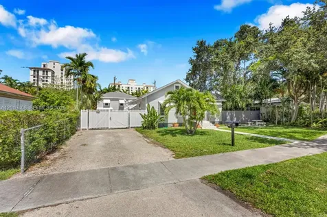 1351 SW 40th Avenue Miami FL 33134