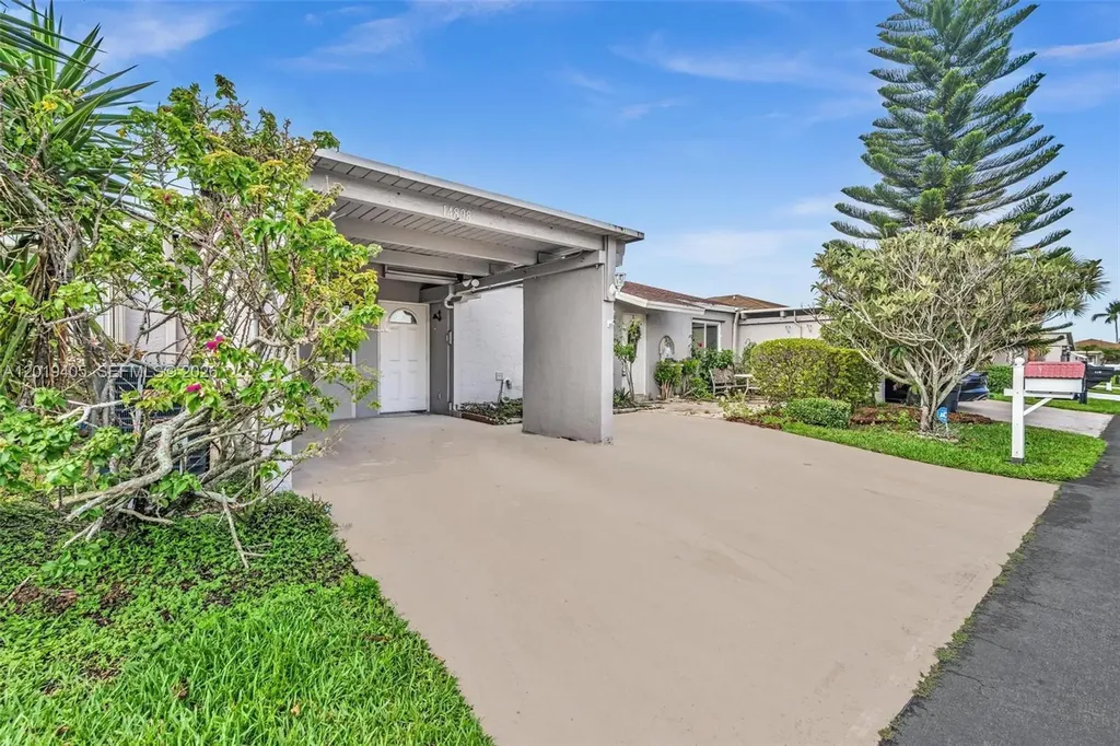 14898 Wildflower Lane Delray Beach FL 33446