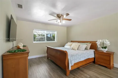10455 SW 200th Street Cutler Bay FL 33157