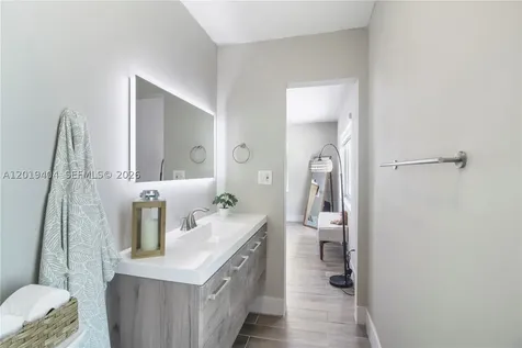 10455 SW 200th Street Cutler Bay FL 33157