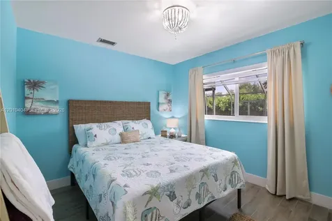 10455 SW 200th Street Cutler Bay FL 33157
