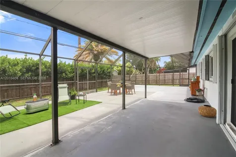 10455 SW 200th Street Cutler Bay FL 33157