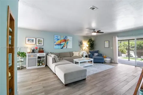 10455 SW 200th Street Cutler Bay FL 33157