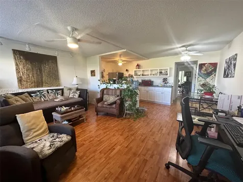 70 Dorchester D West Palm Beach FL 33417