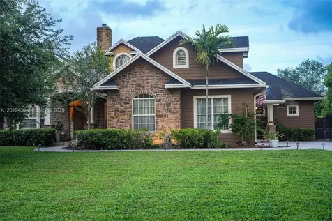 2640 SW 137th Terrace Davie FL 33330