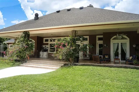 2640 SW 137th Terrace Davie FL 33330